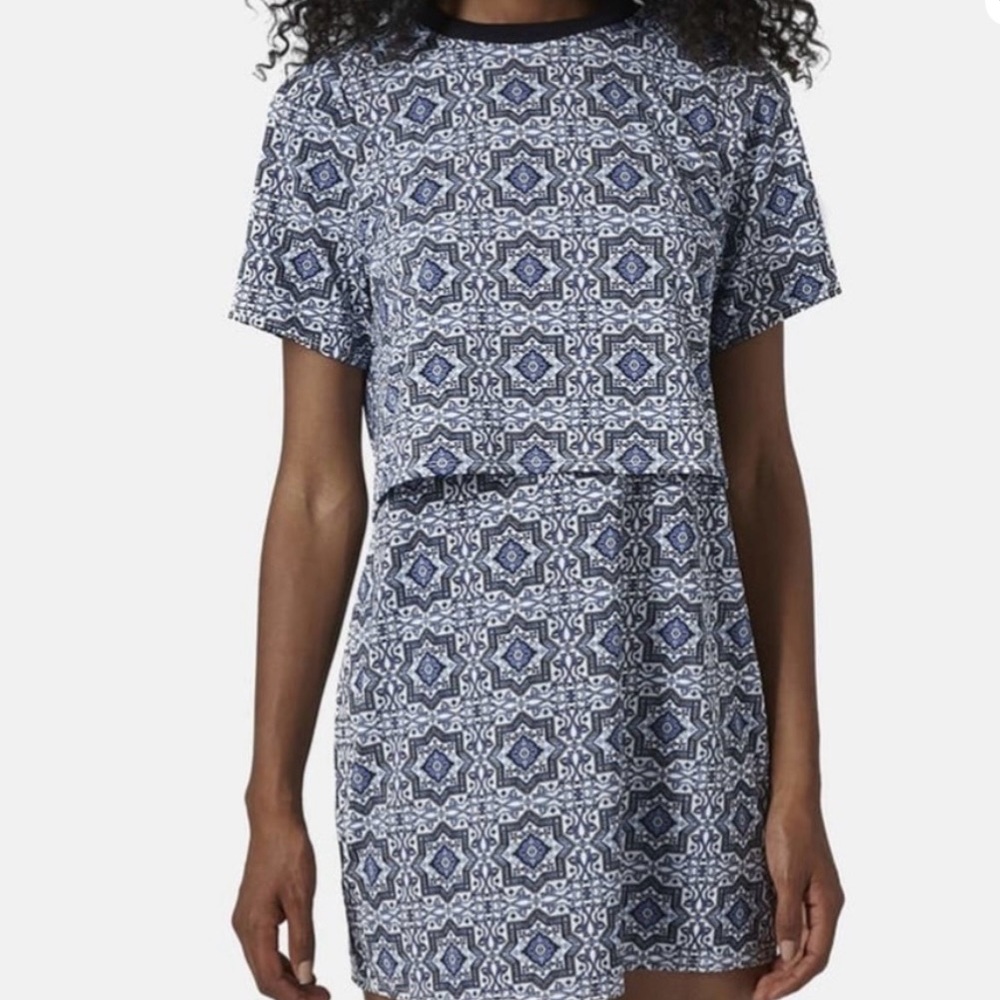 TOPSHOP Blue and White Mosaic Patterned Mini Dress  Size US 4